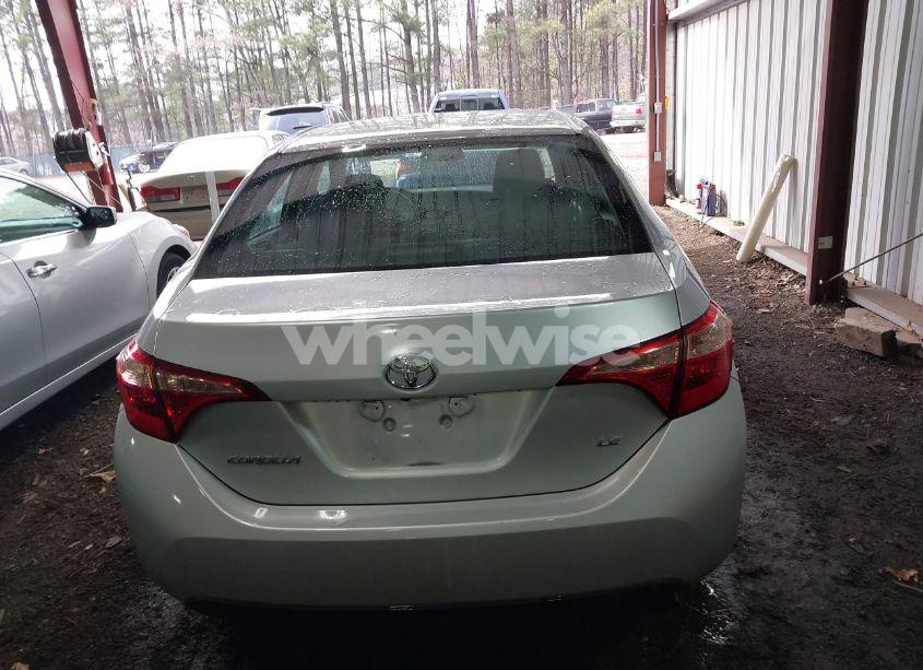 Photo 16 of 2018 Toyota Corolla LE (VIN 2T1BURHE6JC062978)