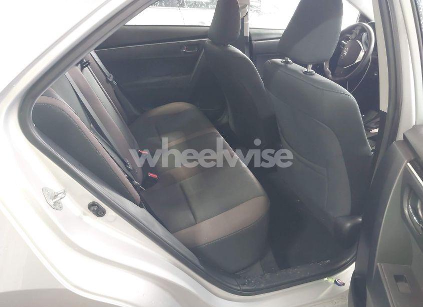 Photo 8 of 2018 Toyota Corolla LE (VIN 2T1BURHE6JC062978)