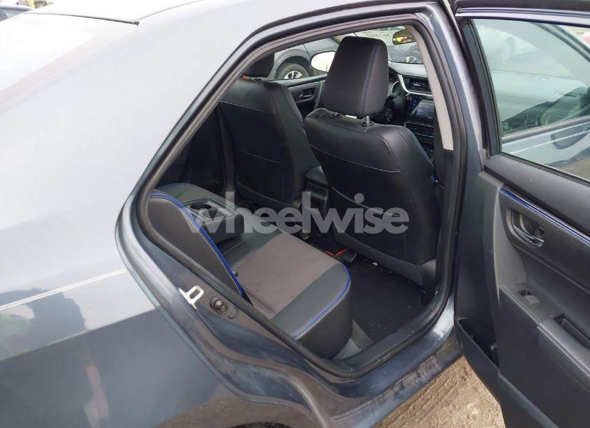 Photo 8 of 2018 Toyota Corolla SE (VIN 2T1BURHE6JC069154)