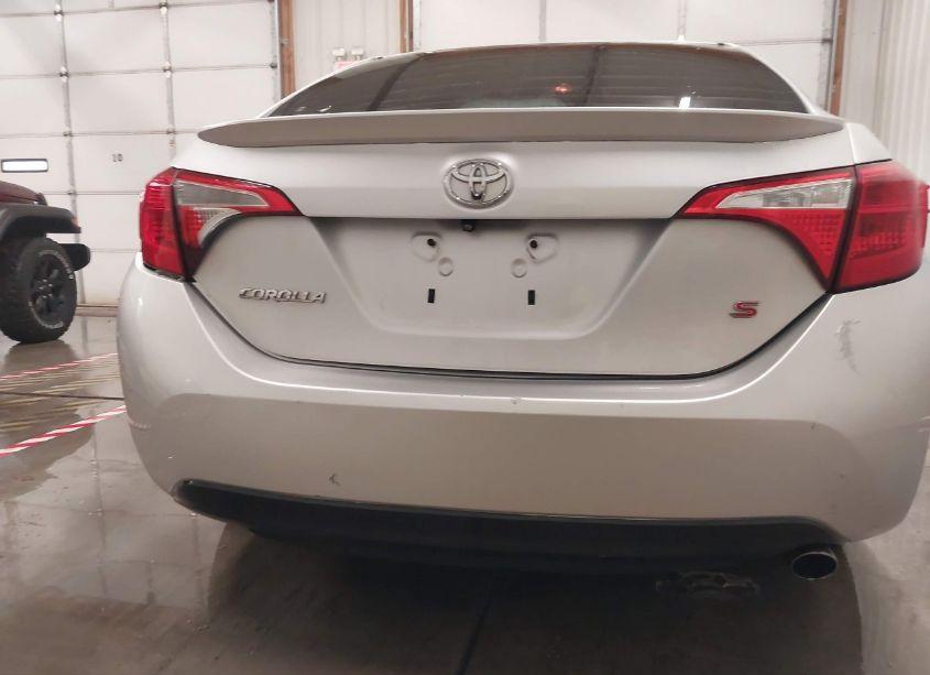 Photo 19 of 2018 Toyota Corolla SE (VIN 2T1BURHE6JC071227)