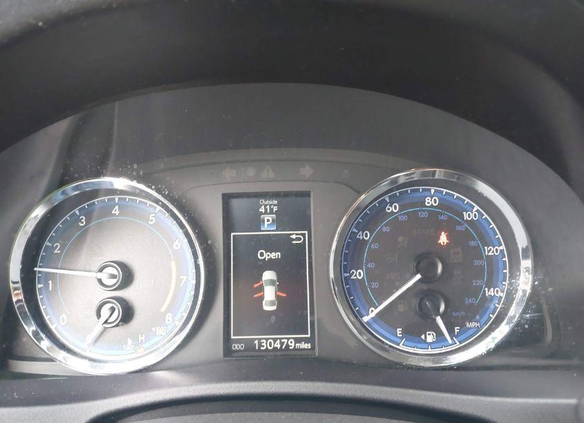 Photo 7 of 2018 Toyota Corolla SE (VIN 2T1BURHE6JC071227)