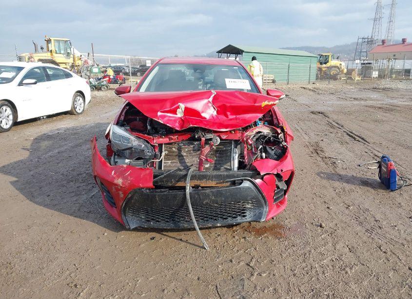 Photo 6 of 2018 Toyota Corolla SE (VIN 2T1BURHE6JC073415)