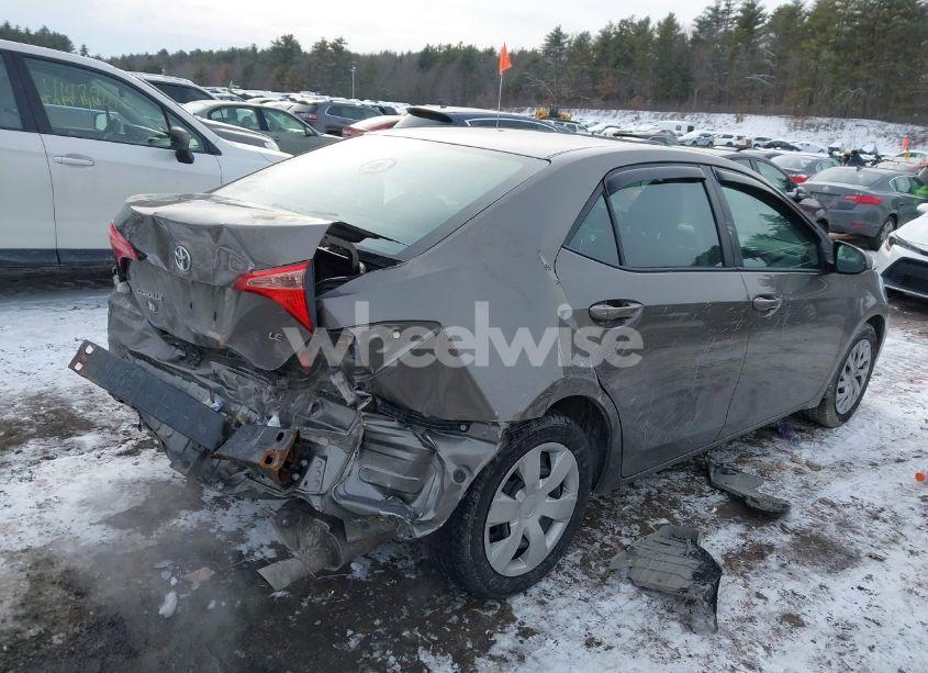 Photo 4 of 2018 Toyota Corolla LE (VIN 2T1BURHE6JC074161)