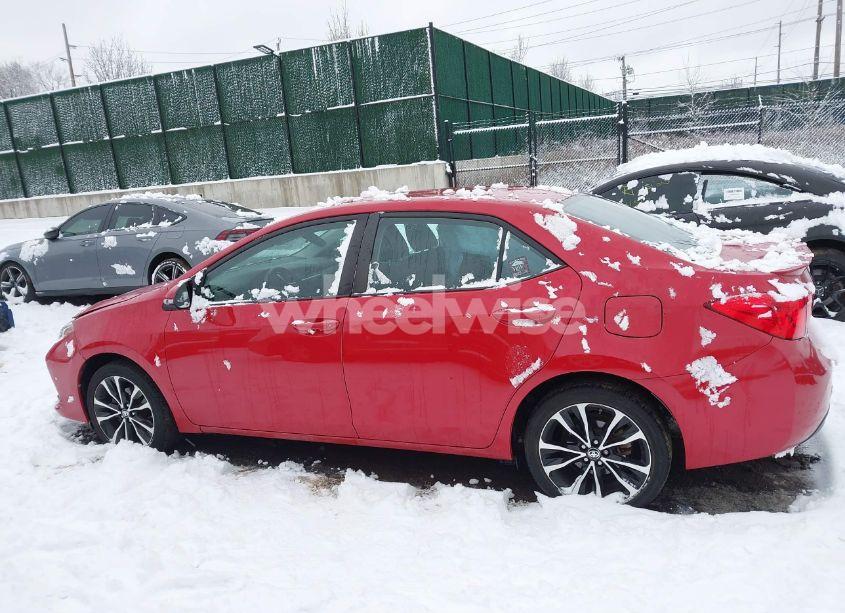 Photo 14 of 2018 Toyota Corolla SE (VIN 2T1BURHE6JC076007)