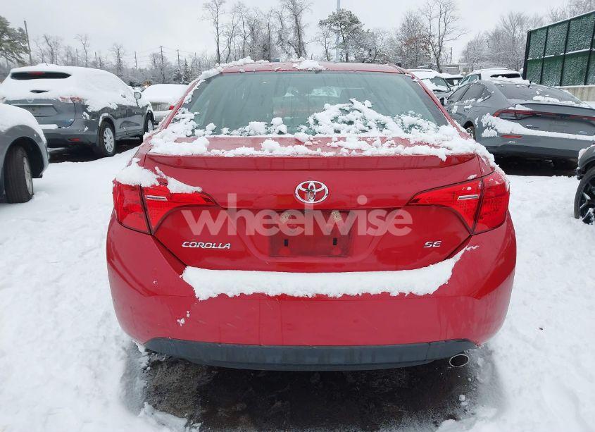 Photo 16 of 2018 Toyota Corolla SE (VIN 2T1BURHE6JC076007)
