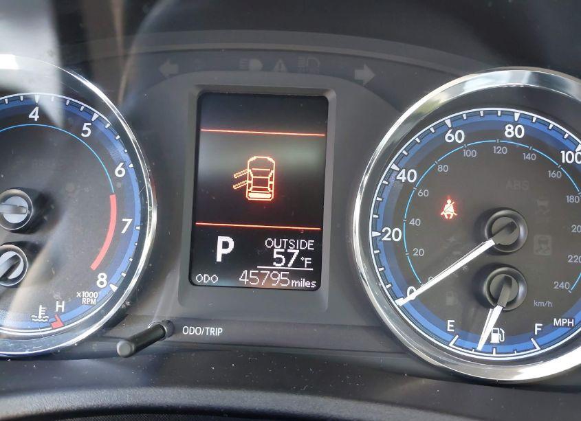 Photo 7 of 2018 Toyota Corolla LE (VIN 2T1BURHE6JC083765)