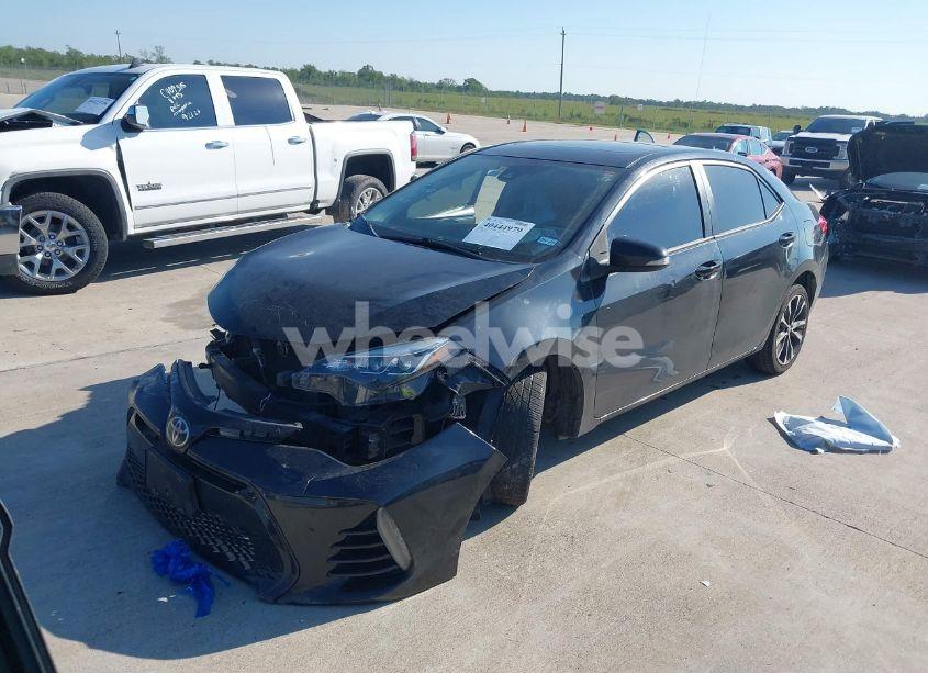 Photo 2 of 2018 Toyota Corolla SE (VIN 2T1BURHE6JC089551)