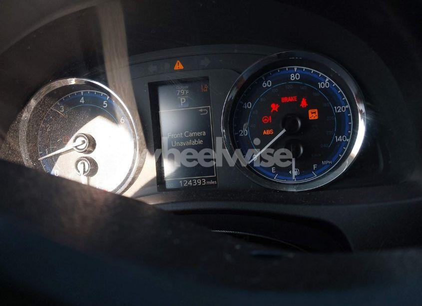 Photo 7 of 2018 Toyota Corolla SE (VIN 2T1BURHE6JC089551)