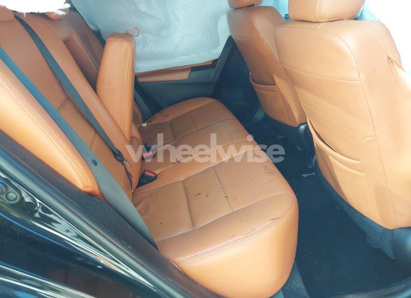 Photo 8 of 2018 Toyota Corolla SE (VIN 2T1BURHE6JC089551)