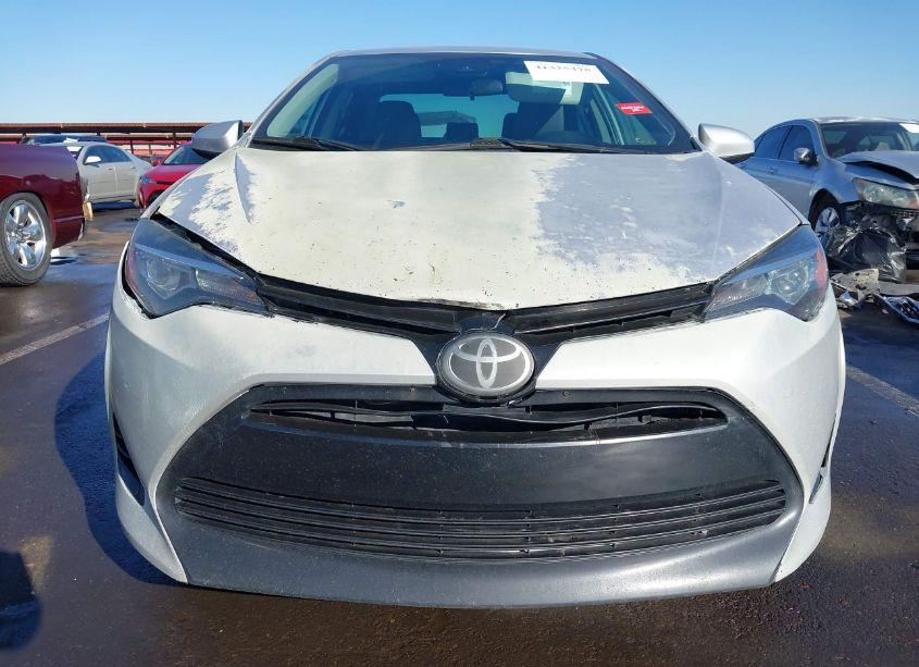 Photo 12 of 2018 Toyota Corolla LE (VIN 2T1BURHE6JC090392)