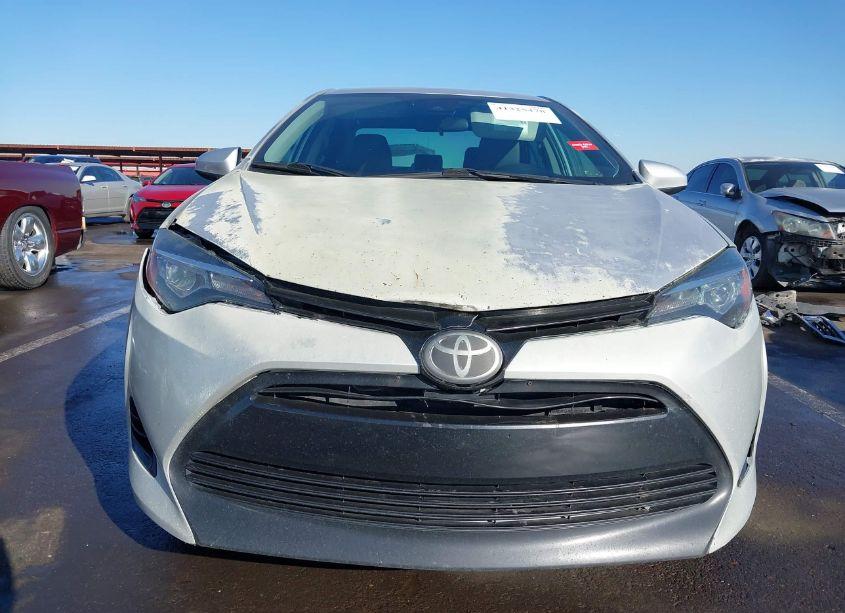 Photo 6 of 2018 Toyota Corolla LE (VIN 2T1BURHE6JC090392)