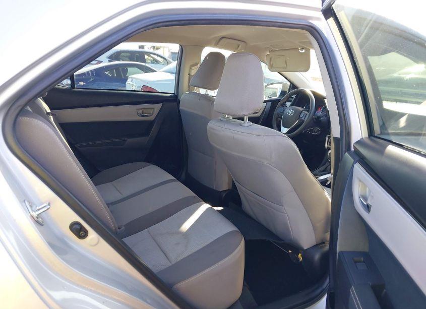 Photo 8 of 2018 Toyota Corolla LE (VIN 2T1BURHE6JC090392)