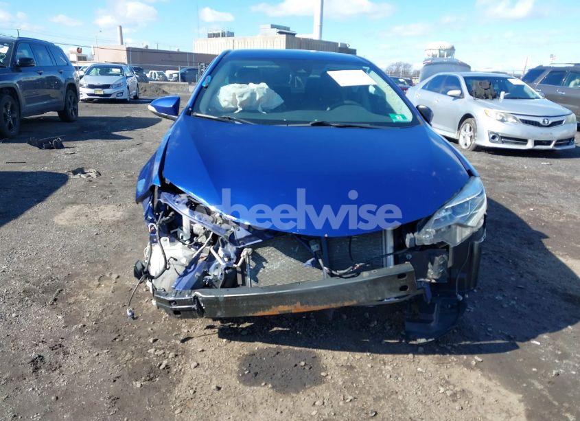 Photo 6 of 2018 Toyota Corolla SE (VIN 2T1BURHE6JC093468)