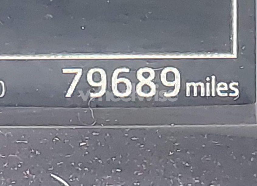 Photo 16 of 2018 Toyota Corolla SE (VIN 2T1BURHE6JC101018)