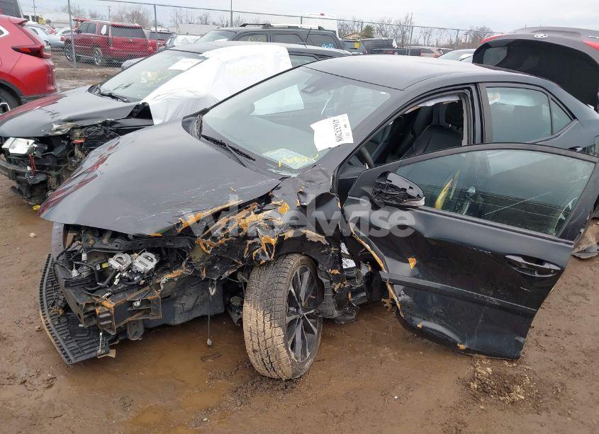 Photo 6 of 2018 Toyota Corolla SE (VIN 2T1BURHE6JC101018)