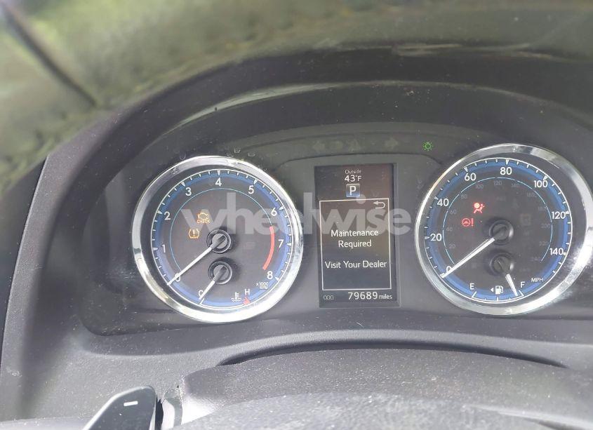 Photo 7 of 2018 Toyota Corolla SE (VIN 2T1BURHE6JC101018)