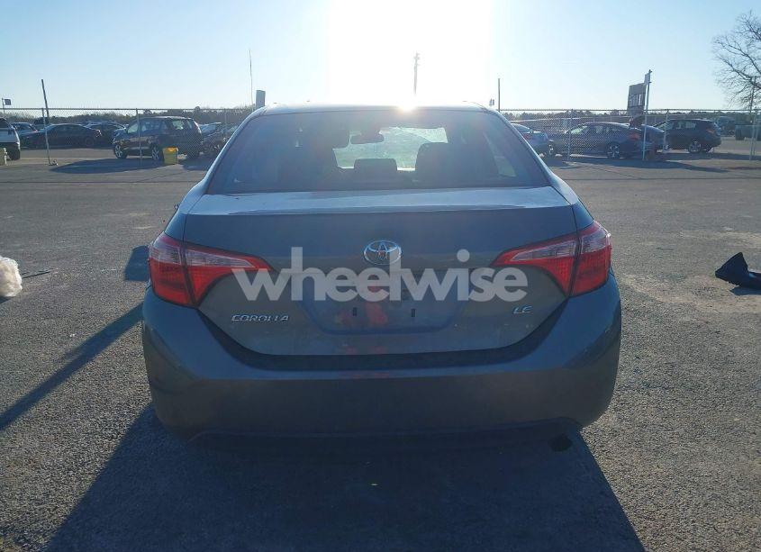 Photo 16 of 2018 Toyota Corolla LE (VIN 2T1BURHE6JC108096)