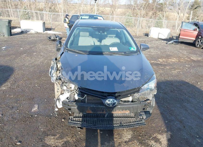 Photo 12 of 2018 Toyota Corolla LE (VIN 2T1BURHE6JC115064)