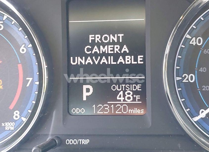 Photo 15 of 2018 Toyota Corolla LE (VIN 2T1BURHE6JC115064)