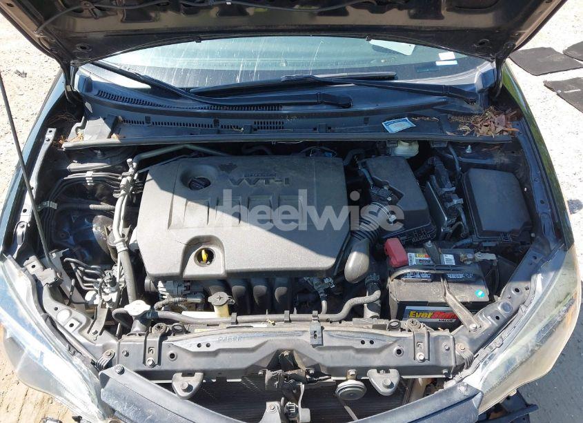 Photo 10 of 2018 Toyota Corolla L/LE/SE/XLE/XSE (VIN 2T1BURHE6JC963879)