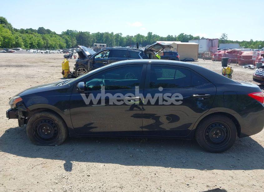 Photo 13 of 2018 Toyota Corolla L/LE/SE/XLE/XSE (VIN 2T1BURHE6JC963879)