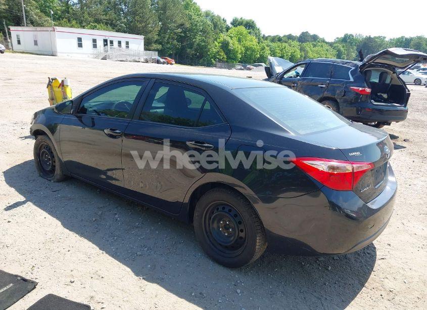 Photo 3 of 2018 Toyota Corolla L/LE/SE/XLE/XSE (VIN 2T1BURHE6JC963879)