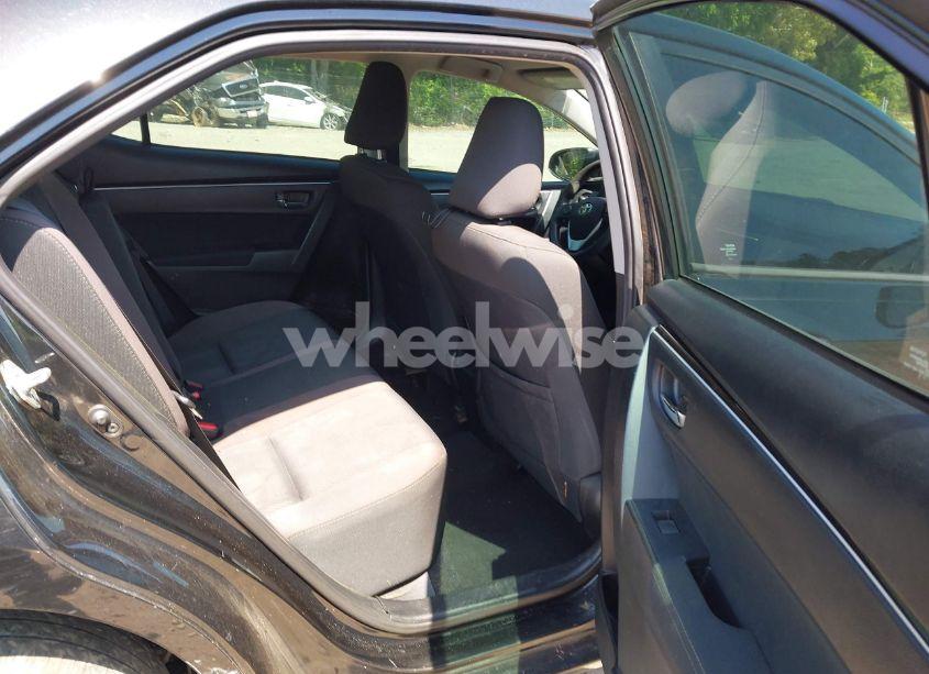 Photo 8 of 2018 Toyota Corolla L/LE/SE/XLE/XSE (VIN 2T1BURHE6JC963879)