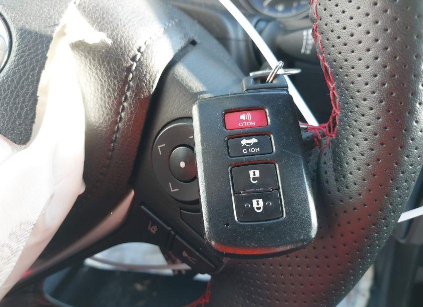 Photo 11 of 2018 Toyota Corolla L/LE/XLE/SE/XSE (VIN 2T1BURHE6JC965843)