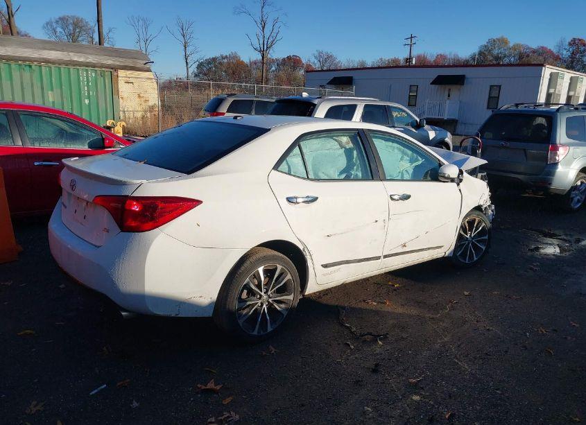 Photo 4 of 2018 Toyota Corolla L/LE/XLE/SE/XSE (VIN 2T1BURHE6JC965843)
