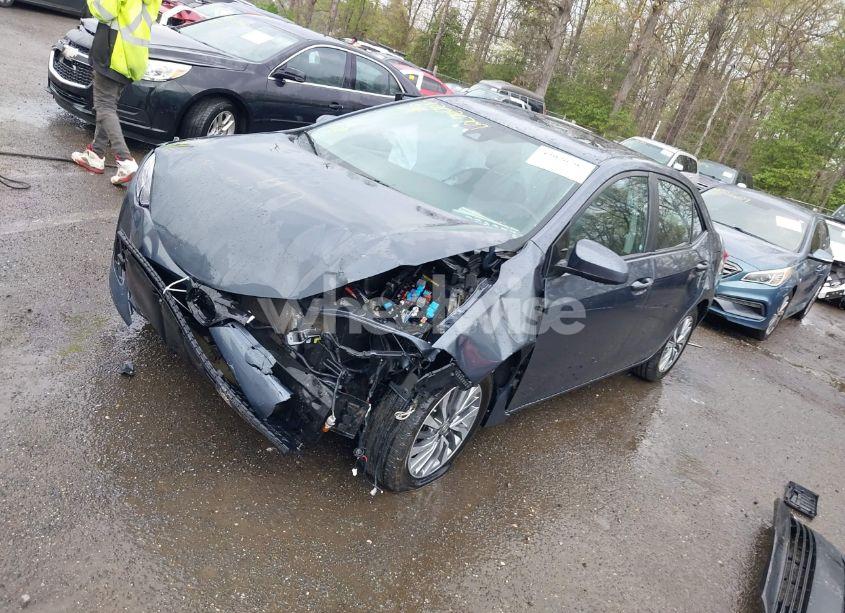 Photo 2 of 2018 Toyota Corolla XLE (VIN 2T1BURHE6JC970833)