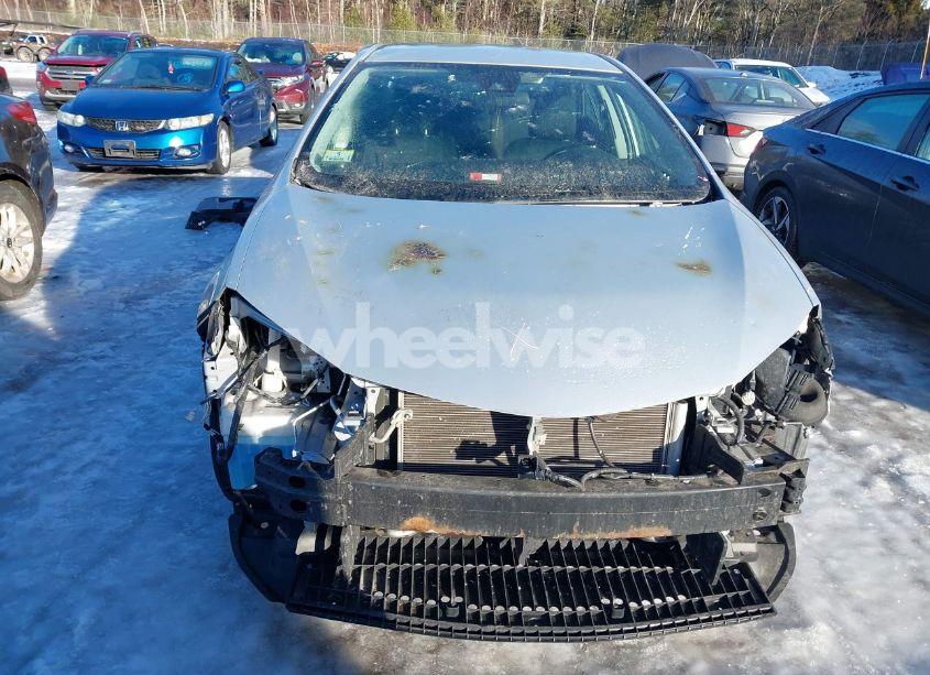 Photo 13 of 2018 Toyota Corolla LE (VIN 2T1BURHE6JC981654)