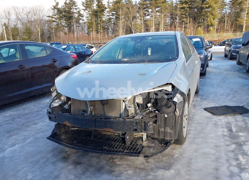 Photo 6 of 2018 Toyota Corolla LE (VIN 2T1BURHE6JC981654)