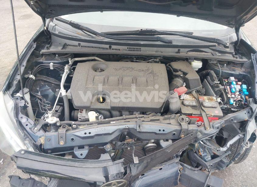 Photo 10 of 2018 Toyota Corolla LE (VIN 2T1BURHE6JC995411)