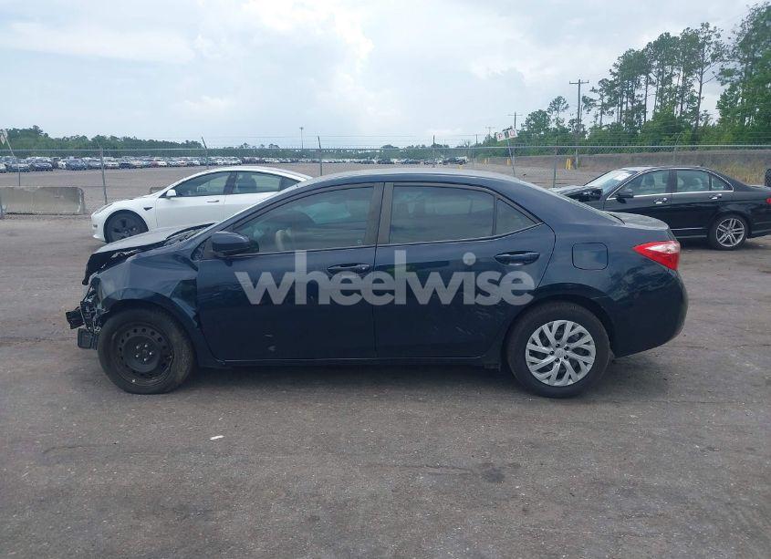 Photo 14 of 2018 Toyota Corolla LE (VIN 2T1BURHE6JC995411)