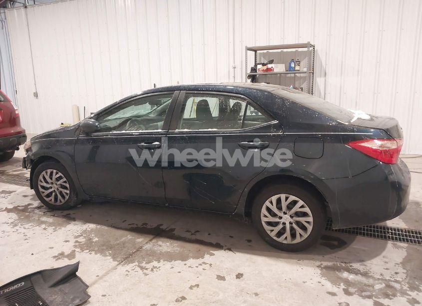 Photo 15 of 2019 Toyota Corolla LE (VIN 2T1BURHE6KC135767)