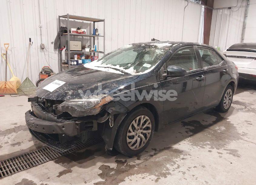Photo 6 of 2019 Toyota Corolla LE (VIN 2T1BURHE6KC135767)