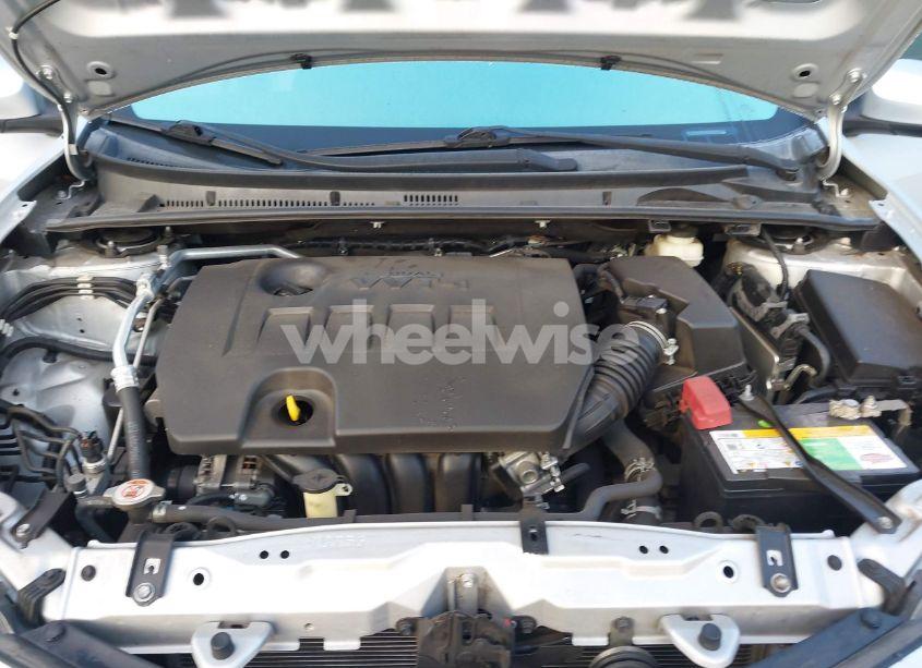 Photo 10 of 2019 Toyota Corolla SE (VIN 2T1BURHE6KC142573)