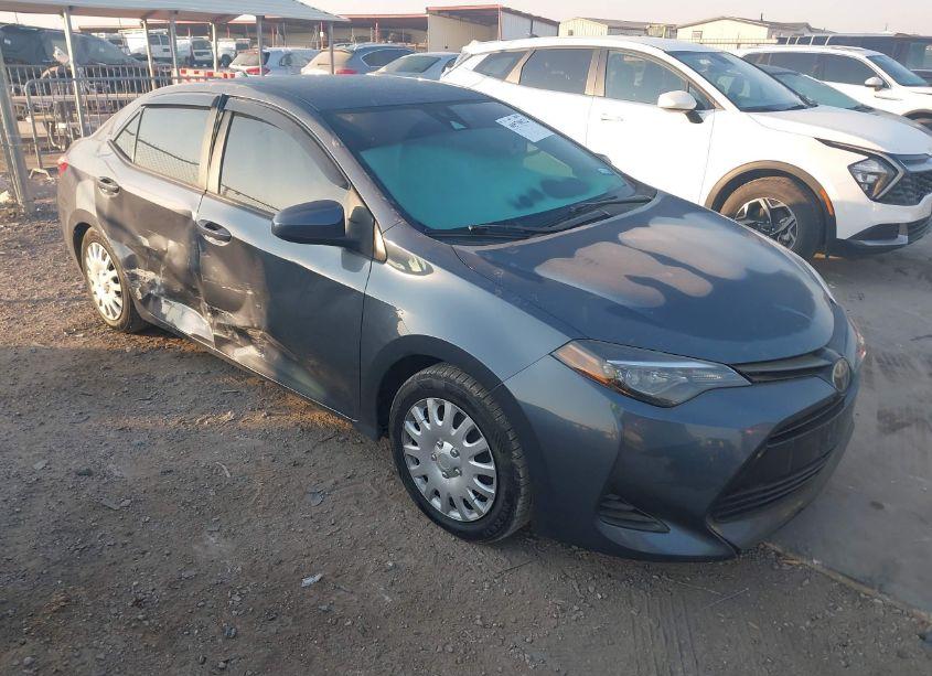 2019 Toyota Corolla LE (VIN 2T1BURHE6KC160846) main photo