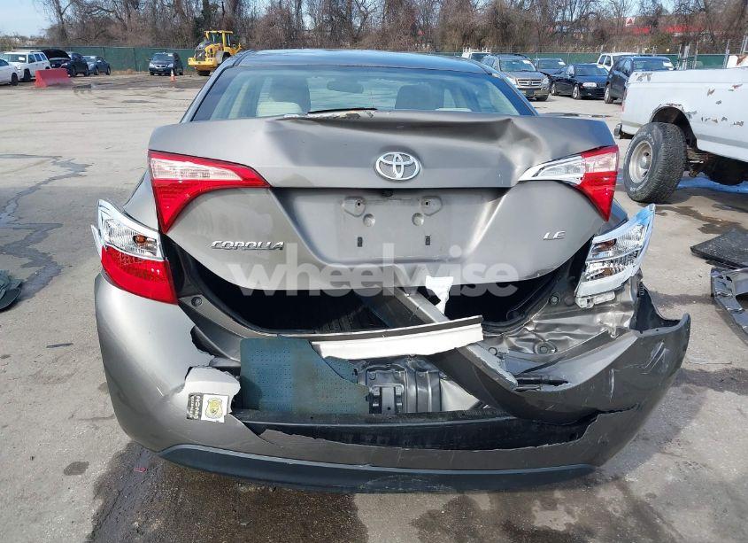 Photo 18 of 2019 Toyota Corolla LE (VIN 2T1BURHE6KC163374)
