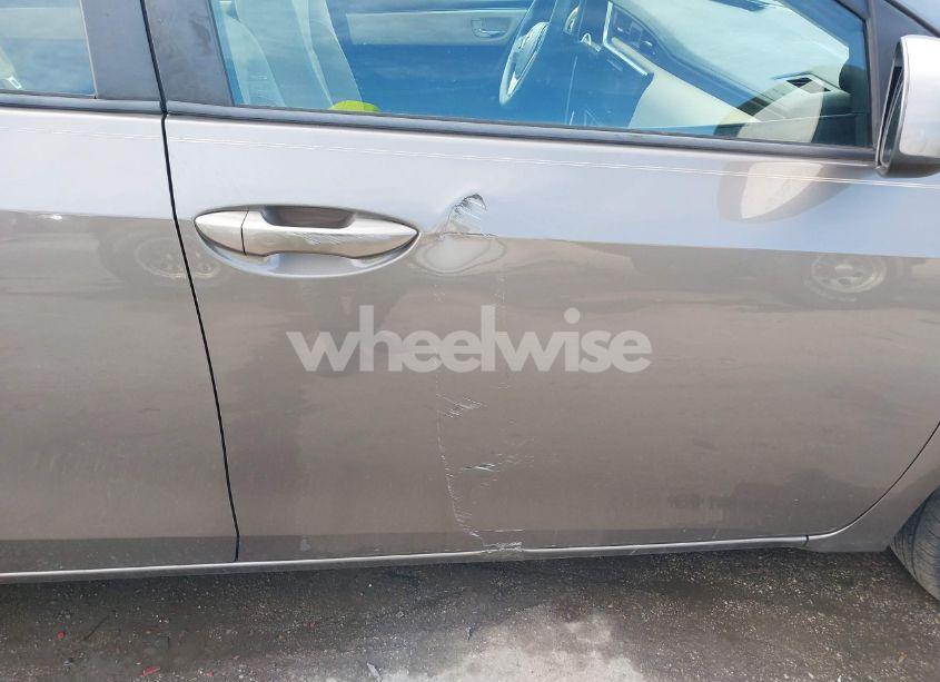 Photo 22 of 2019 Toyota Corolla LE (VIN 2T1BURHE6KC163374)