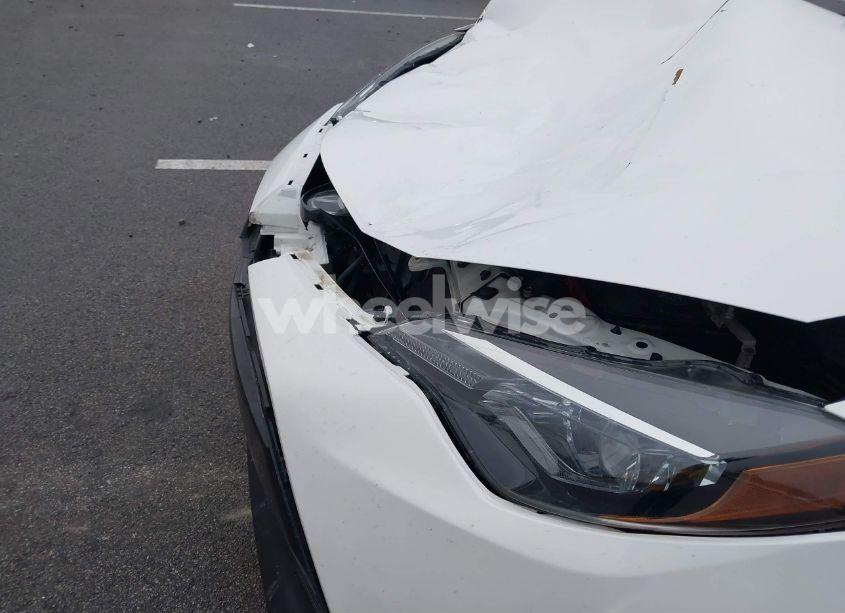 Photo 20 of 2019 Toyota Corolla LE (VIN 2T1BURHE6KC166713)