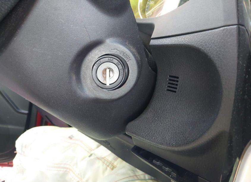 Photo 11 of 2019 Toyota Corolla LE (VIN 2T1BURHE6KC167795)