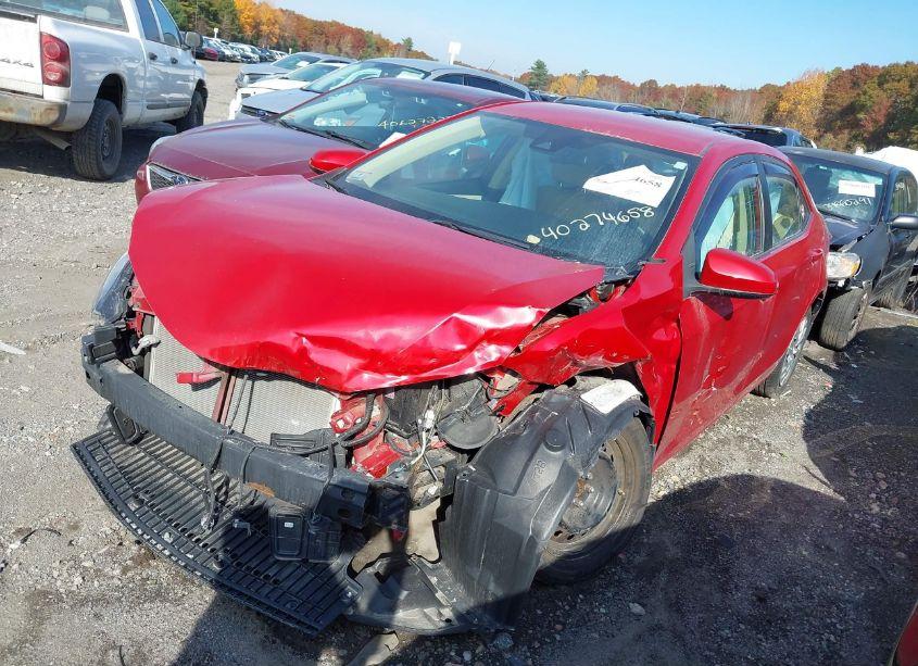 Photo 2 of 2019 Toyota Corolla LE (VIN 2T1BURHE6KC167795)
