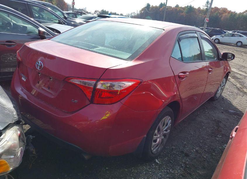 Photo 4 of 2019 Toyota Corolla LE (VIN 2T1BURHE6KC167795)
