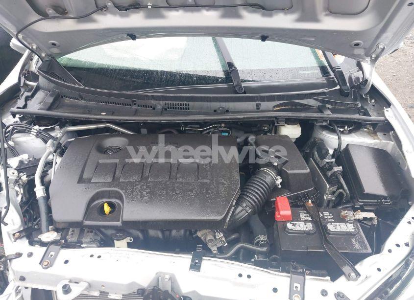 Photo 10 of 2019 Toyota Corolla SE (VIN 2T1BURHE6KC182863)