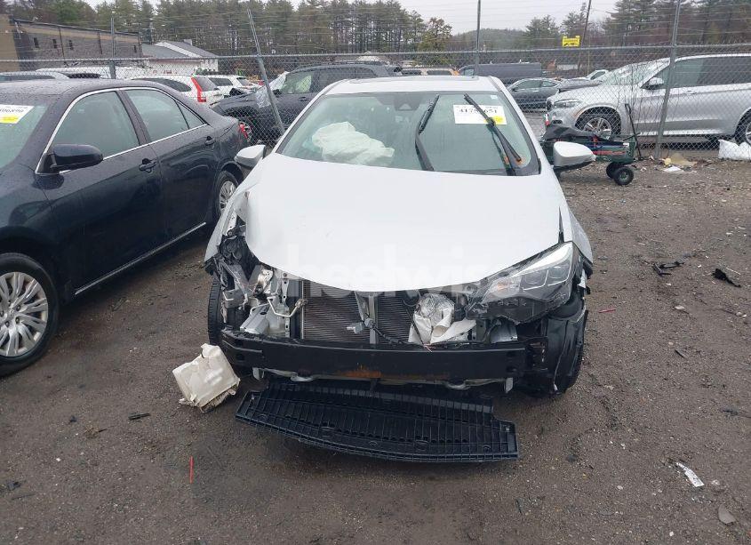 Photo 13 of 2019 Toyota Corolla SE (VIN 2T1BURHE6KC182863)