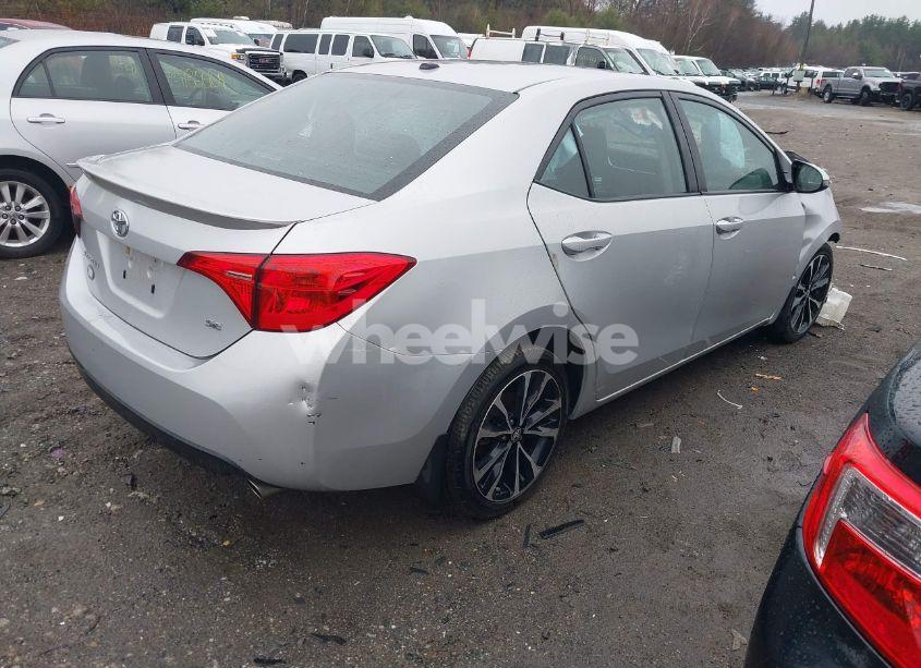 Photo 4 of 2019 Toyota Corolla SE (VIN 2T1BURHE6KC182863)