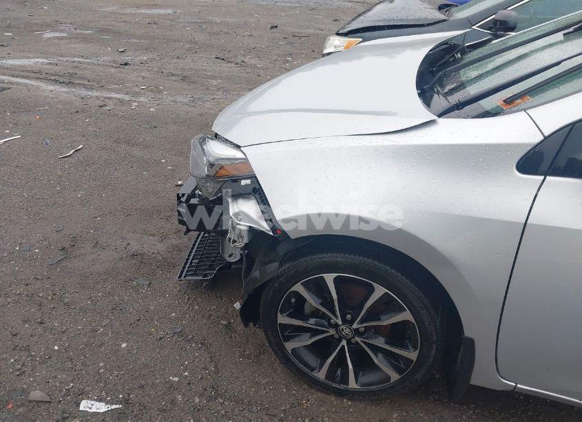 Photo 6 of 2019 Toyota Corolla SE (VIN 2T1BURHE6KC182863)