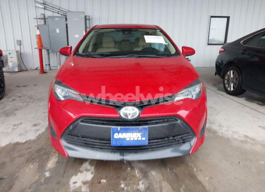 Photo 12 of 2019 Toyota Corolla LE (VIN 2T1BURHE6KC183480)