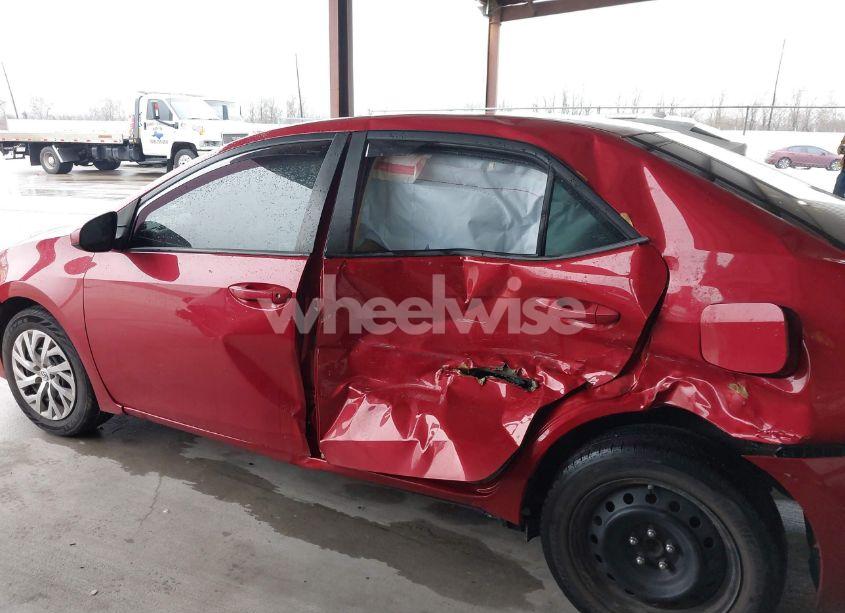 Photo 14 of 2019 Toyota Corolla LE (VIN 2T1BURHE6KC183480)